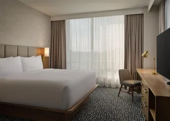 Doubletree By Hilton Greenville Airport hotel thumbnail 4