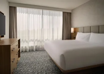 Doubletree By Hilton Greenville Airport hotel thumbnail 5