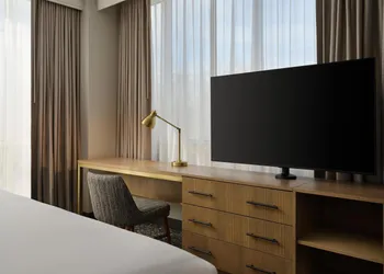 Doubletree By Hilton Greenville Airport hotel thumbnail 7