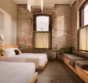 Pocketbook Hotel and Bath hotel detail image 3
