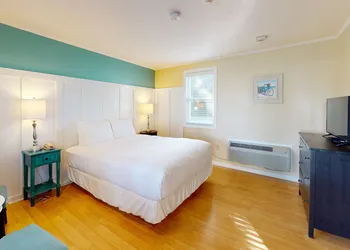 Breezeway Boutique Hotel hotel thumbnail 6