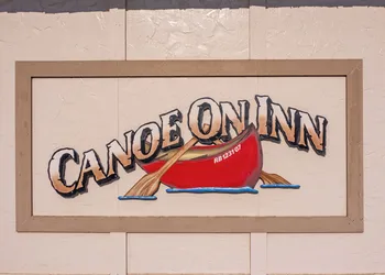Canoe On Inn hotel thumbnail 2