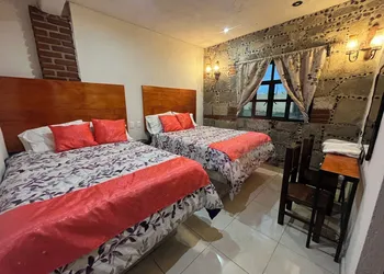 Sendero de San Francisco hotel thumbnail 5