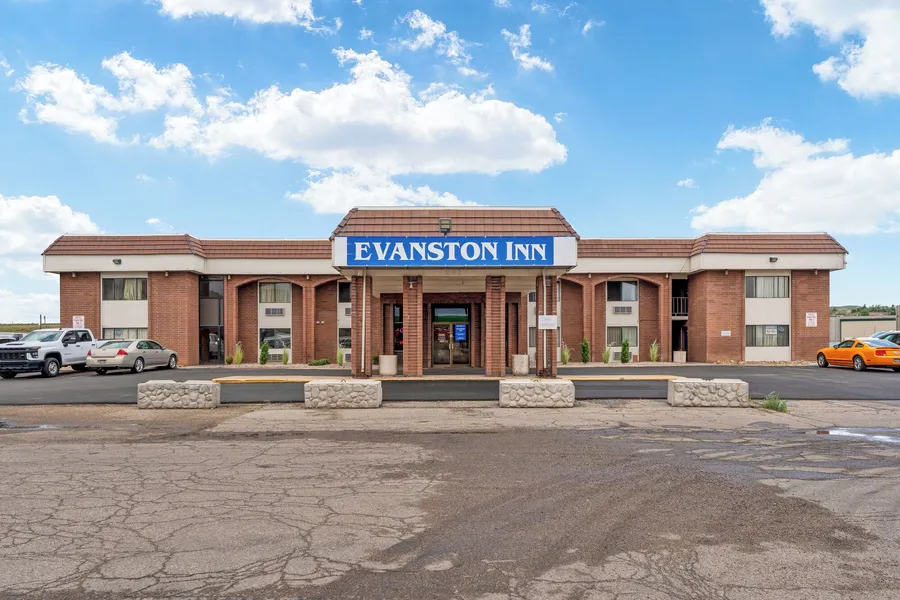 Evanston Inn Extended Stay hotel detail image 2