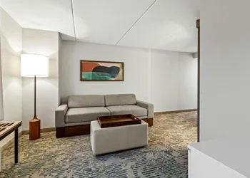 SpringHill Suites by Marriott Pittsburgh Airport hotel thumbnail 6