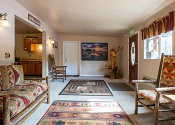 North Cascades Inn hotel thumbnail 3