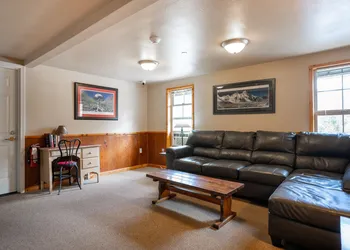 North Cascades Inn hotel thumbnail 6