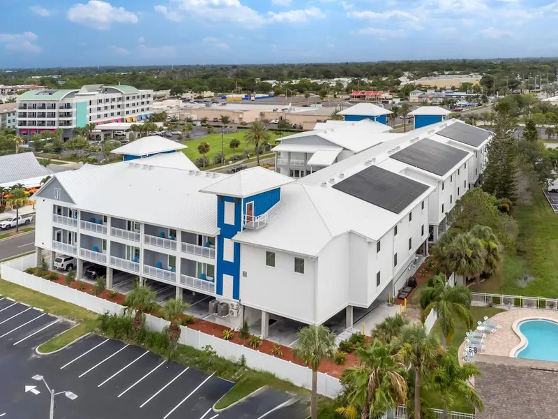 The J Hotel Dunedin near Honeymoon Island State Park, an Ascend Collection Hotel hotel detail image 2