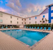 The J Hotel Dunedin near Honeymoon Island State Park, an Ascend Collection Hotel hotel detail image 5