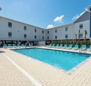 The J Hotel Dunedin near Honeymoon Island State Park, an Ascend Collection Hotel hotel detail image 3