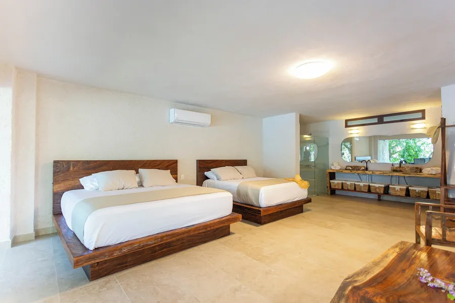 Corrales Bay Resort hotel detail image 6