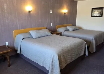 Peters Hotel hotel thumbnail 5