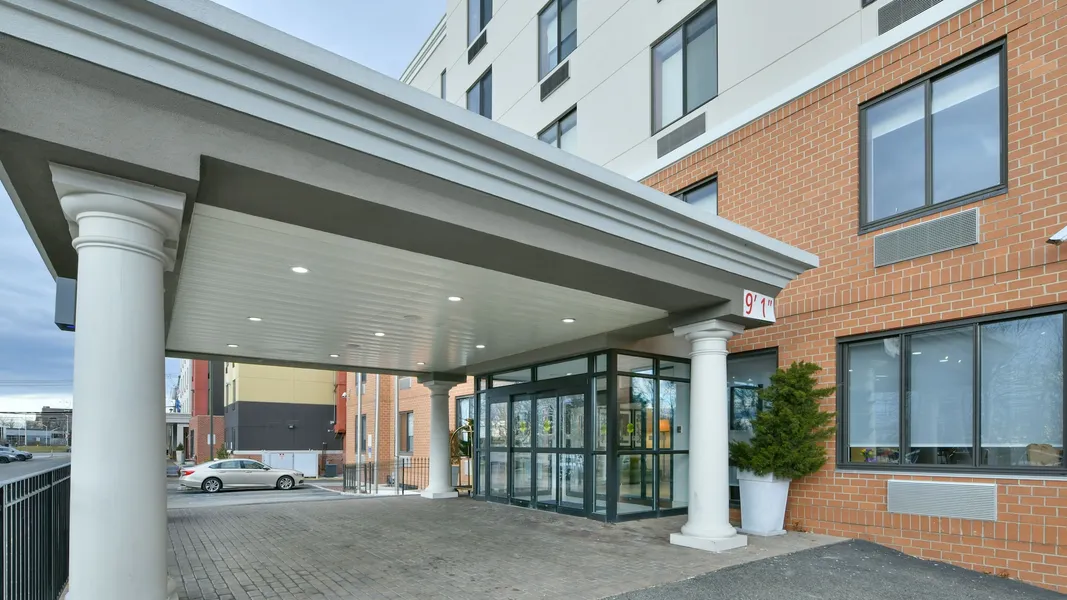 Country Inn & Suites by Radisson, Staten Island hotel detail image 6