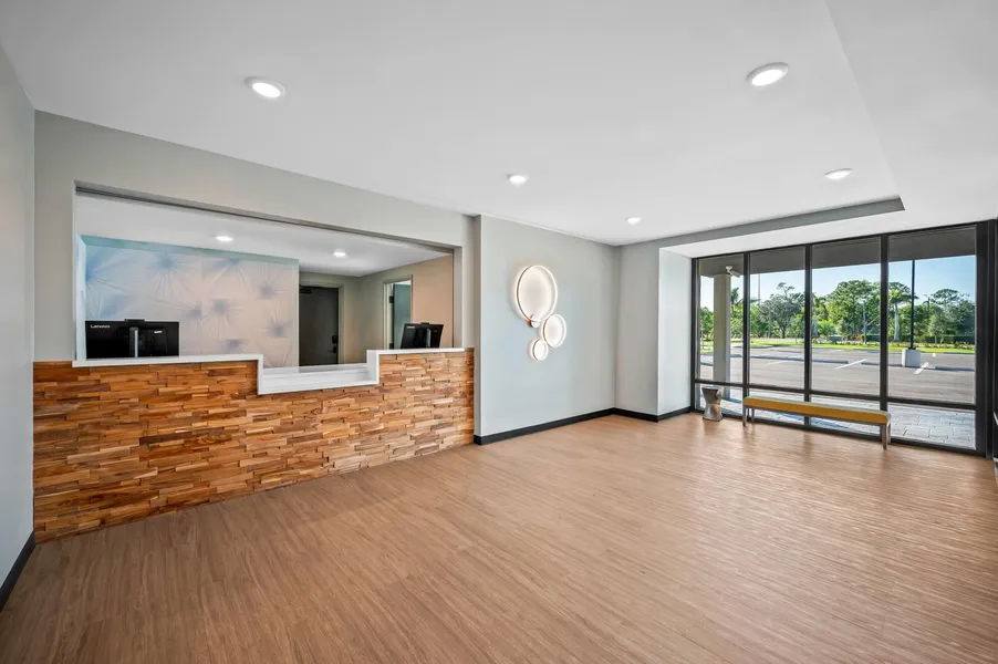 Echo Suites Extended Stay By Wyndham Naples hotel detail image 6