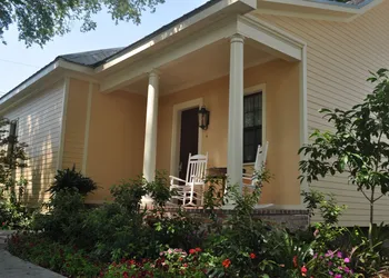 Houmas House Plantation and Gardens hotel thumbnail 3