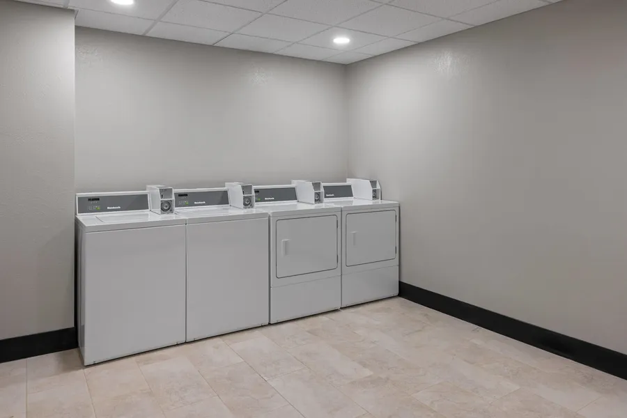 La Quinta Inn & Suites by Wyndham Phoenix West / Glendale hotel detail image 6