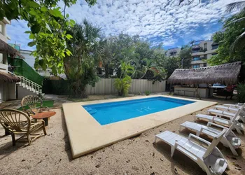 MK Hotel Beach hotel thumbnail 3