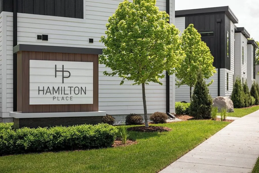 Hamilton Place hotel detail image 2