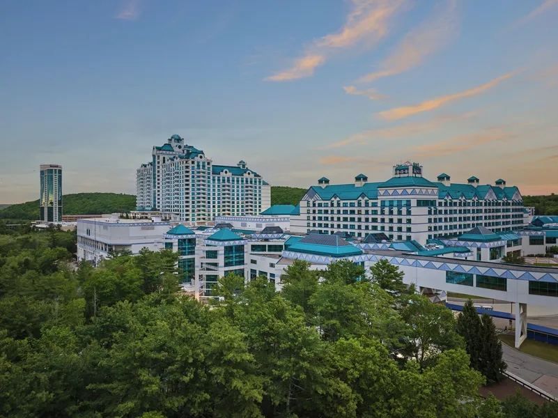 Great Wolf Lodge Mashantucket hotel detail image 2