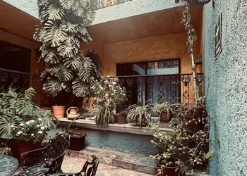 Meson Acueducto hotel thumbnail 2