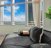 2-Story Brickell Penthouse Free Parking hotel detail image 4