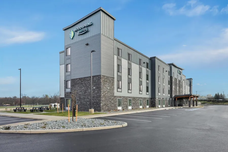 WoodSpring Suites Medford near I-5 hotel detail image 6