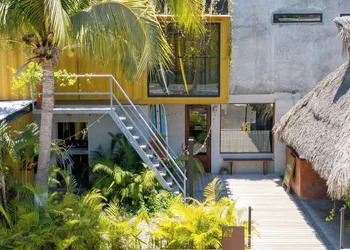 ALMA Surf Lodge hotel thumbnail 2