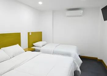 Hotel Provincia hotel thumbnail 6
