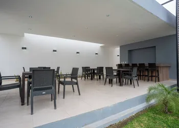 3BR Modern House hotel thumbnail 5
