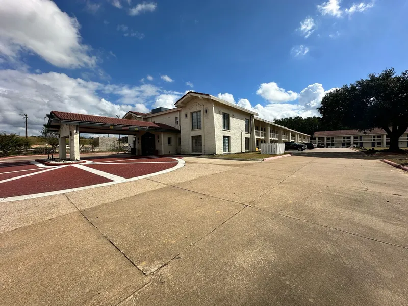 Super 8 By Wyndham Nacogdoches Near University hotel detail image 2