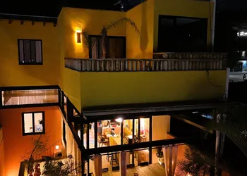 El Diablo y La Luna B&B hotel thumbnail 6