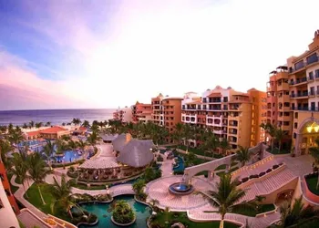 Beach Resort suites hotel thumbnail 2