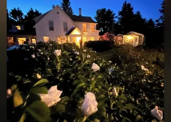 Corea Harbor's Black Duck Inn hotel thumbnail 3