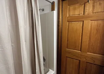 Three Bear Lodge hotel thumbnail 6