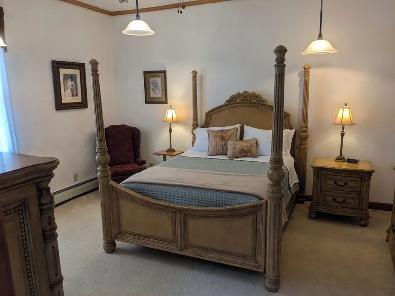 The Carriage House Inn Bed and Breakfast hotel detail image 2