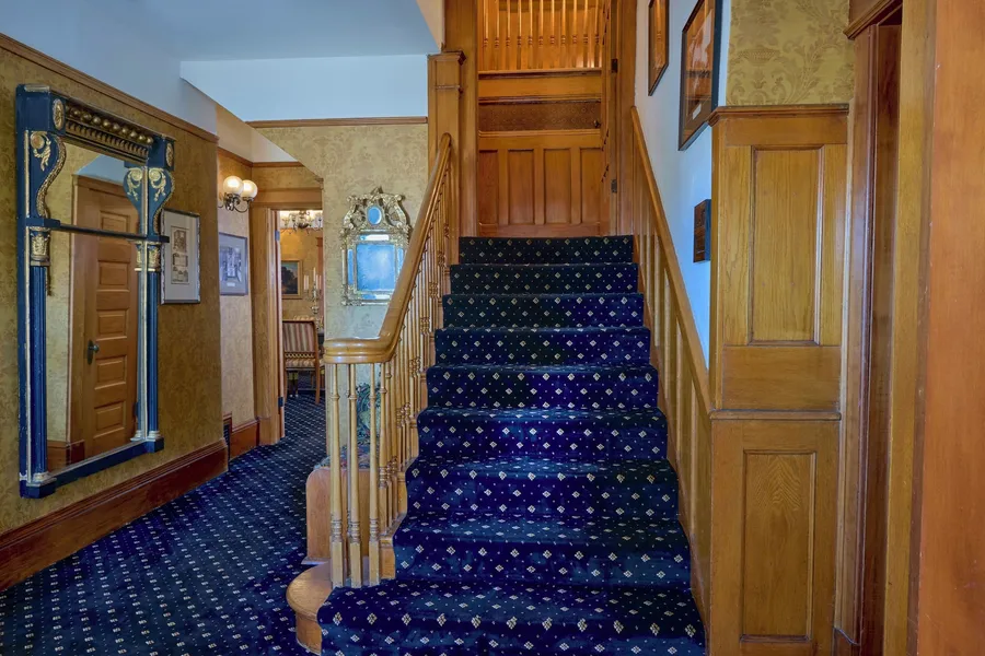 The Charles Pacific Grove - Artfully Designed Inclusive Inn hotel detail image 2