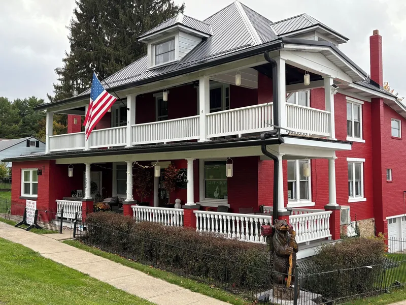 Cramer Family Mountain Inn hotel detail image 2