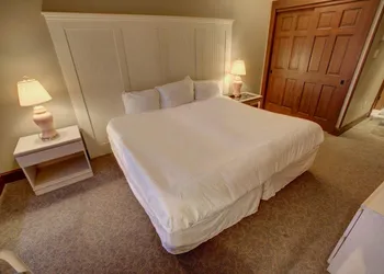 Greystone Lodge hotel thumbnail 3