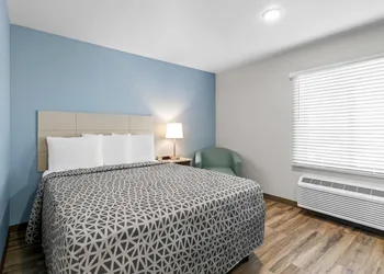WoodSpring Suites Washington Meadowlands PA hotel thumbnail 4