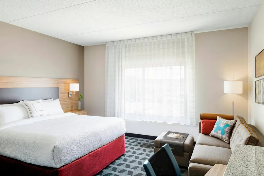 Towneplace Suites By Marriott Toledo Perrysburg hotel detail image 2