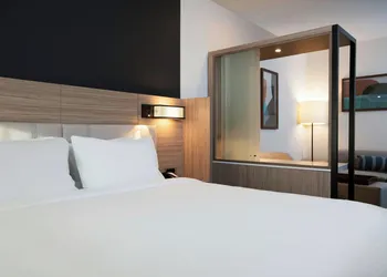 Springhill Suites By Marriott Richmond Airport hotel thumbnail 6