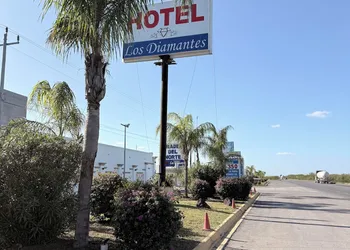 Hotel Los Diamantes hotel thumbnail 3