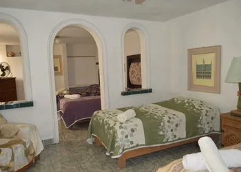 Hotel el colibrí hotel thumbnail 4