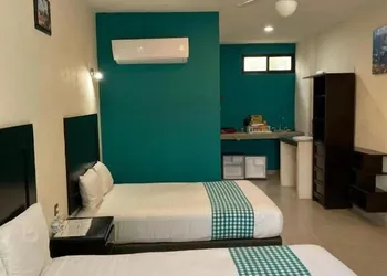 Luna Studios 23 hotel thumbnail 6