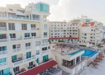 Suites Luna y Sol Caribe hotel thumbnail 4
