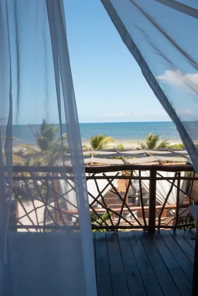 Casa Hayhu Beach hotel detail image 2