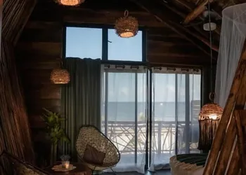 Casa Hayhu Beach hotel thumbnail 4