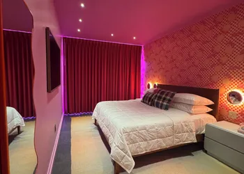 Hotel Hilo - Room 102 hotel thumbnail 5