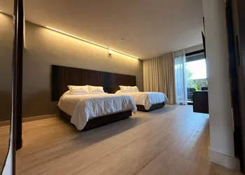 Hotel Montes Suites hotel thumbnail 2