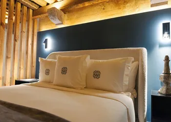 Por los Siglos Hotel hotel thumbnail 6